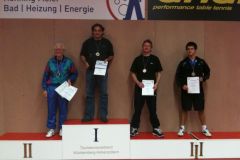 Herren-D Einzel Platz 1. Rainer Fauss (mitte) und Platz 3. Philipp Wörner (rechts)